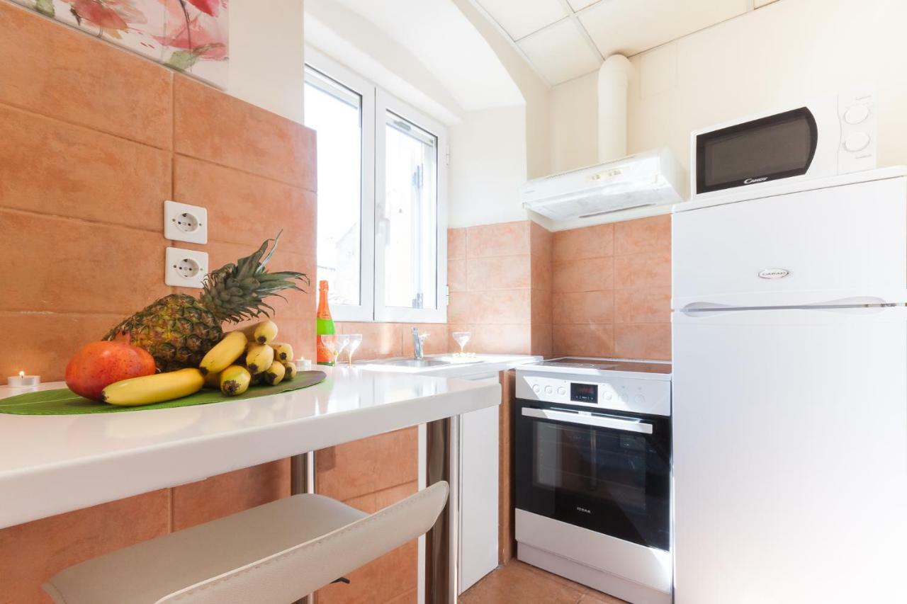 Nadiona Suites Red & Cream Corfu  Екстериор снимка